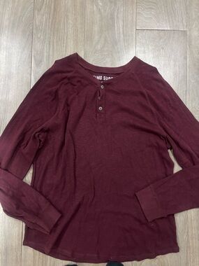 Mossimo Supply Co. Maroon Crew Neck Top